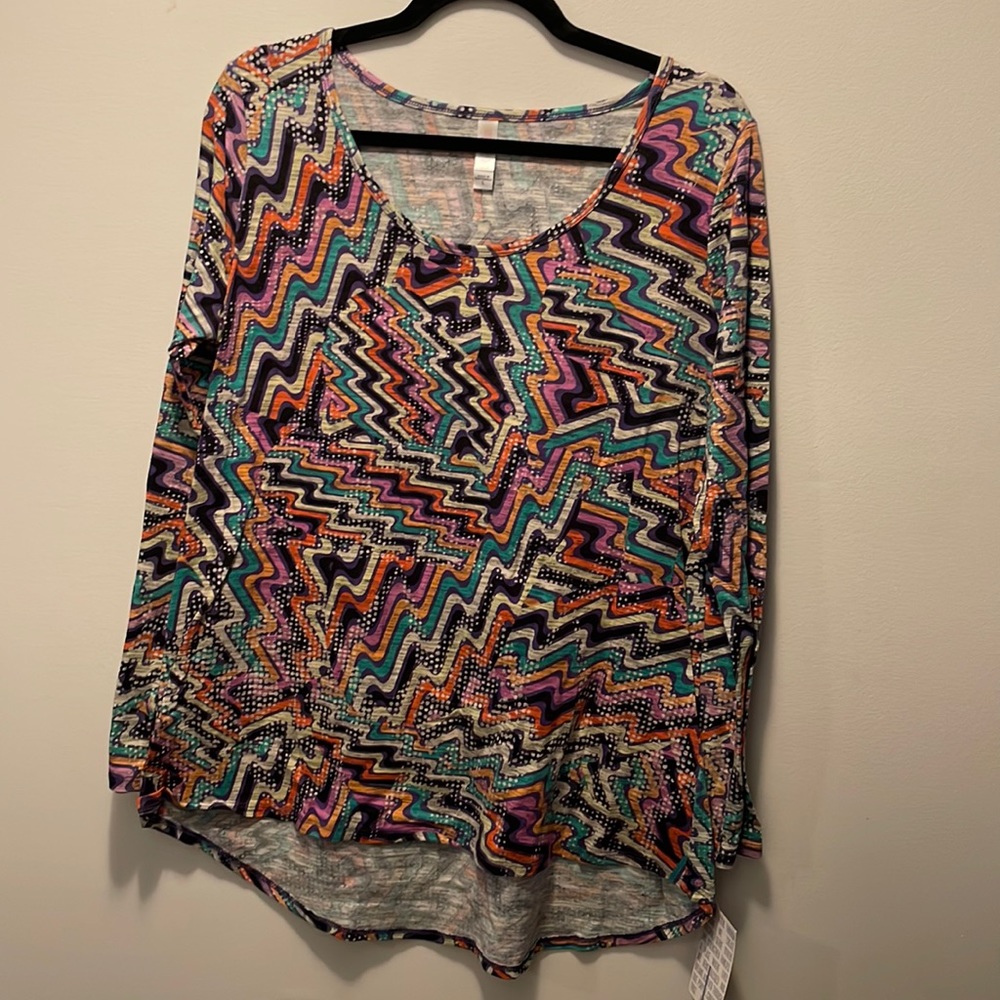 LuLaRoe Lynnae top